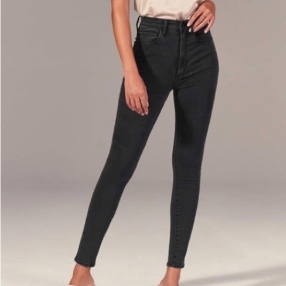 Abercrombie & Fitch Ultra High Rise Super Skinny